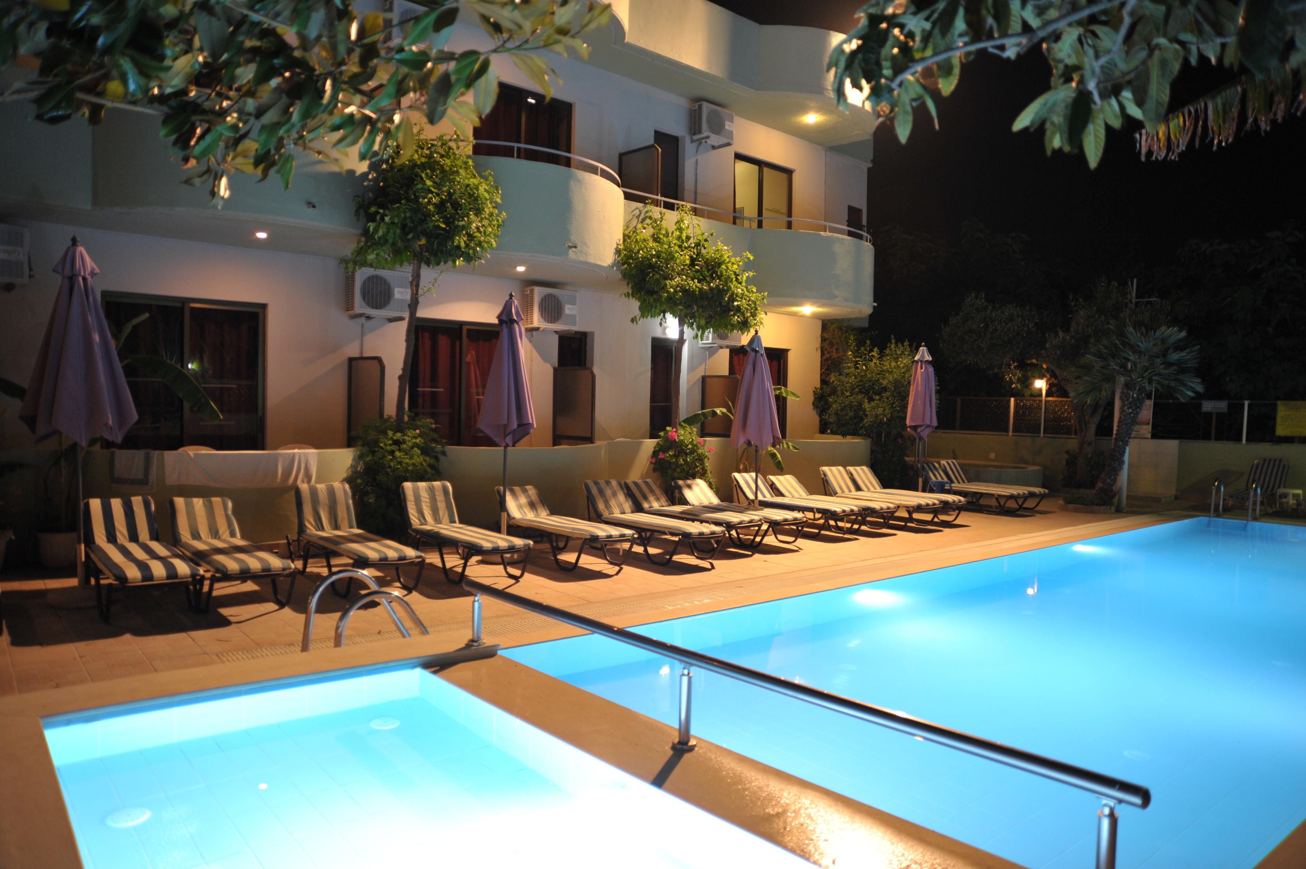 Anseli Hotel Kremasti  Ngoại thất bức ảnh
