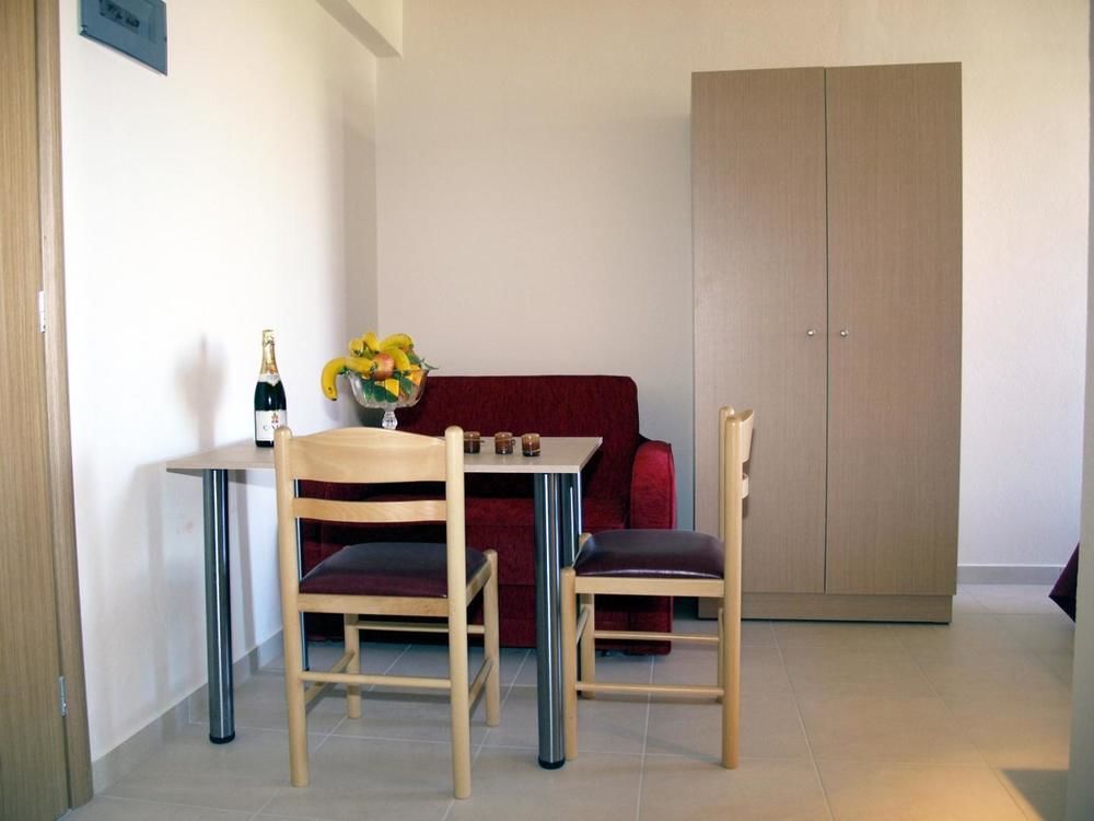 Anseli Hotel Kremasti  Ngoại thất bức ảnh