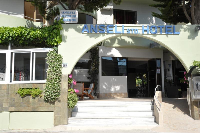 Anseli Hotel Kremasti  Ngoại thất bức ảnh